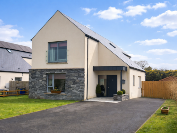 2 Highfield, Ardeskin, Donegal Town