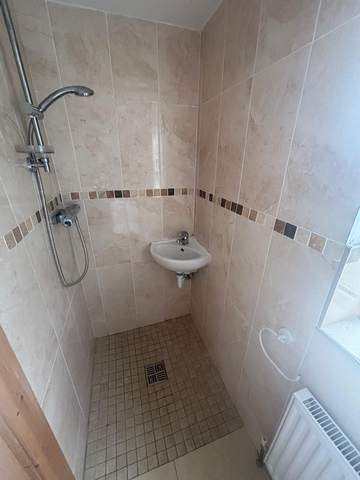 5 Castle Street, Donegal Town