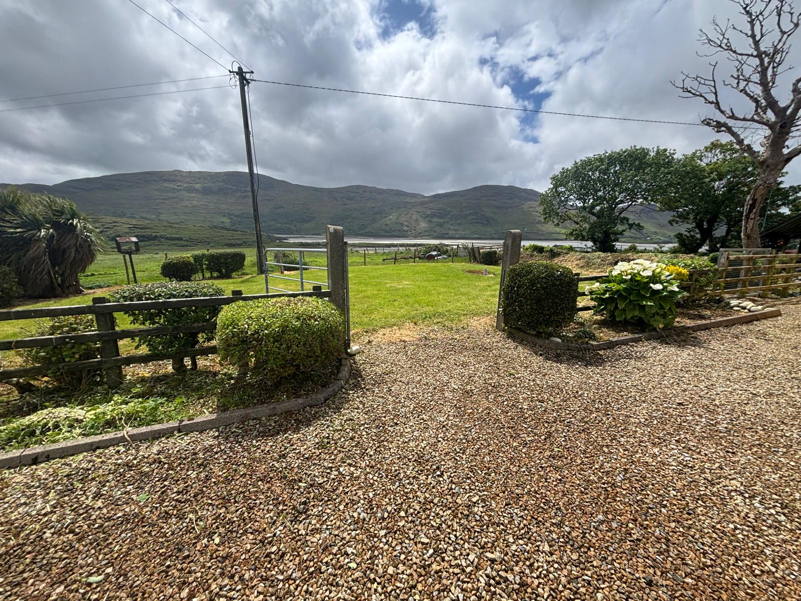 “walkers Cottage” Loughros Point, Ardara