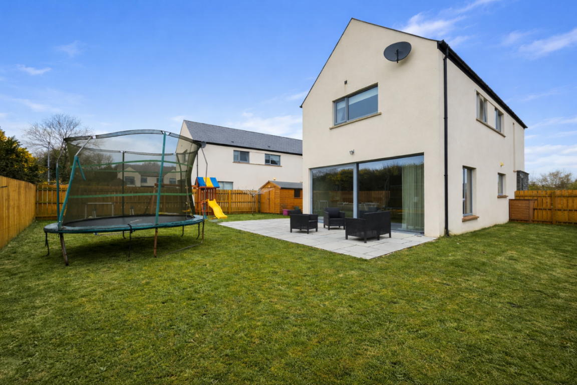 2 Highfield, Ardeskin, Donegal Town