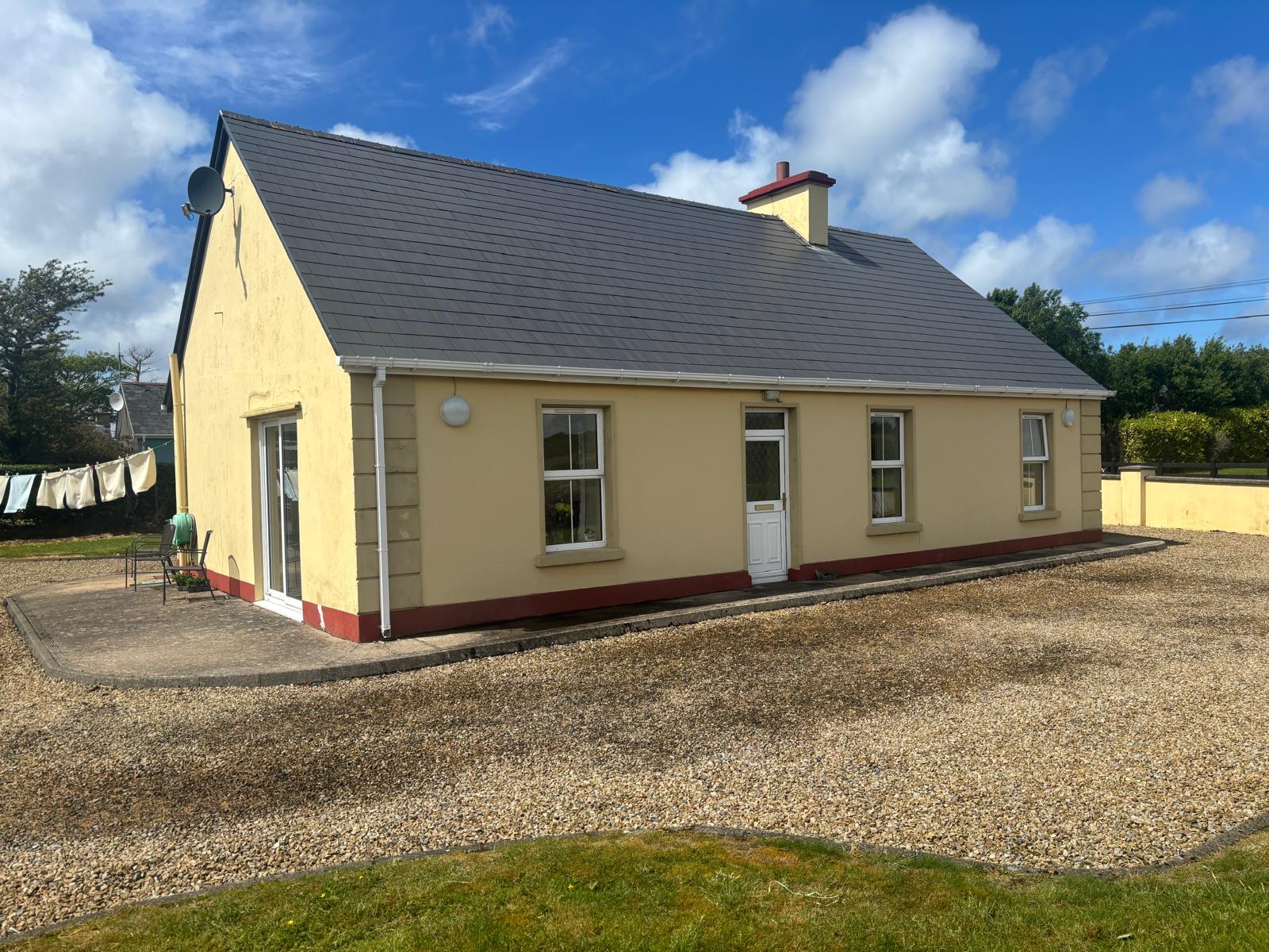 “walkers Cottage” Loughros Point, Ardara