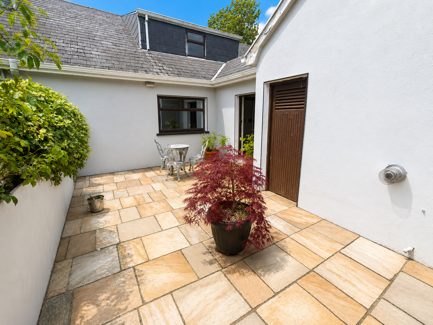 “Cois Farraige” The Glebe, Donegal Town