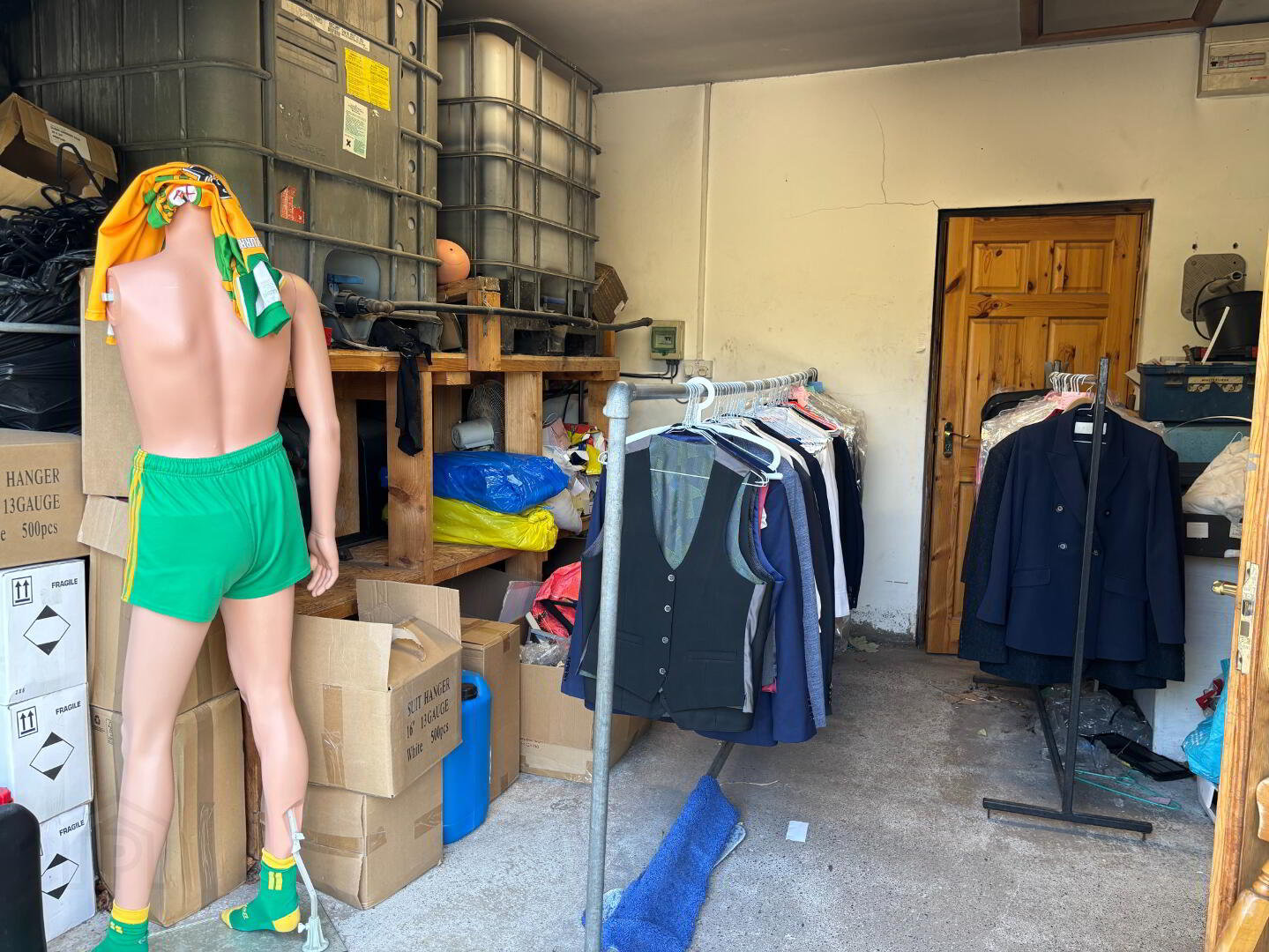 "Ardra Laundrette & Dry Cleaners", Kentucky