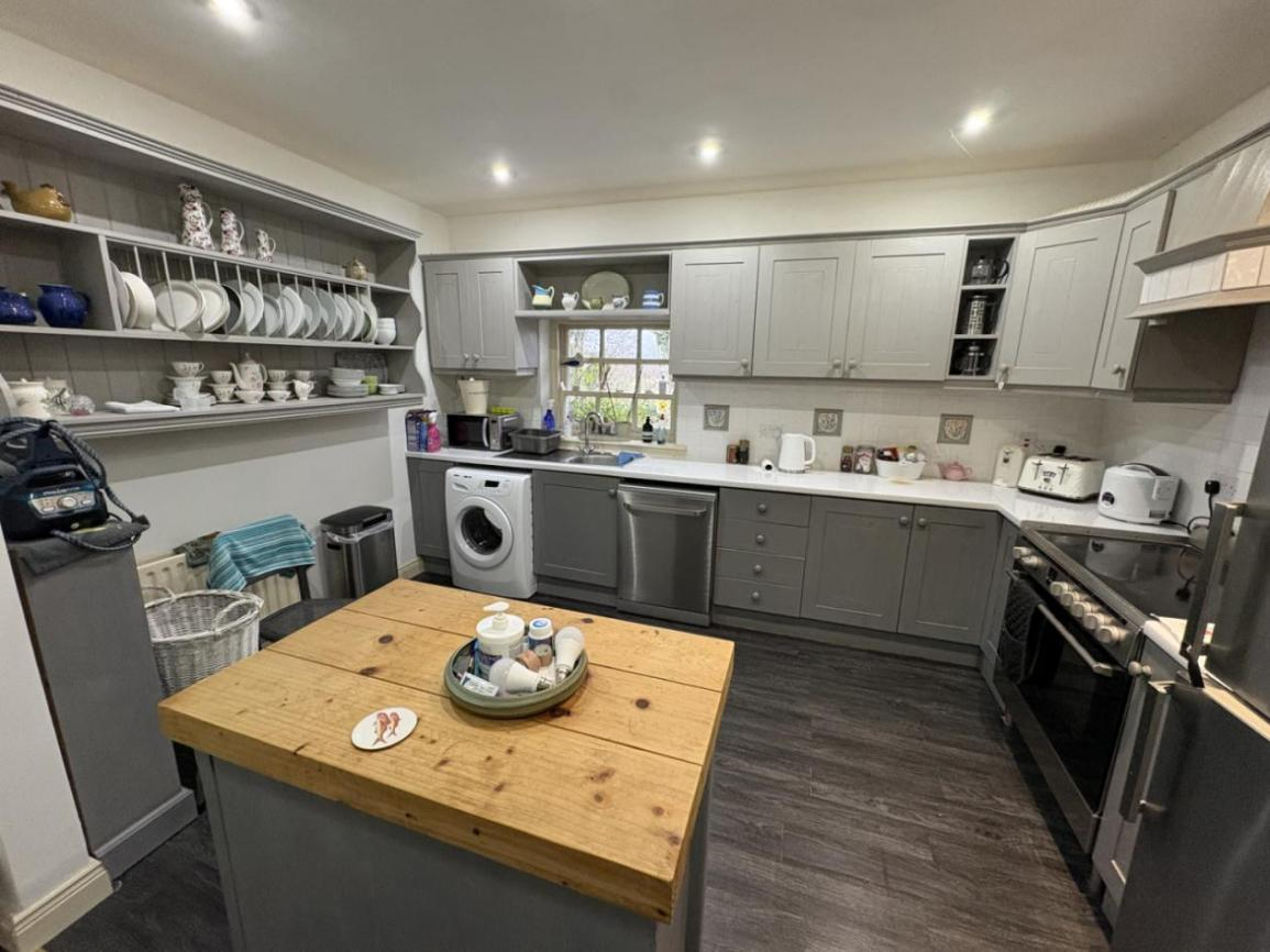 Derries, Ballintra