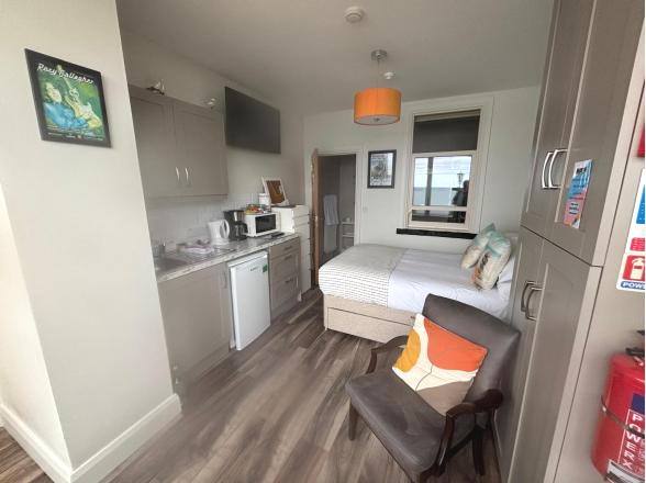 “gaslight Inn” Coolmore, Rossnowlagh