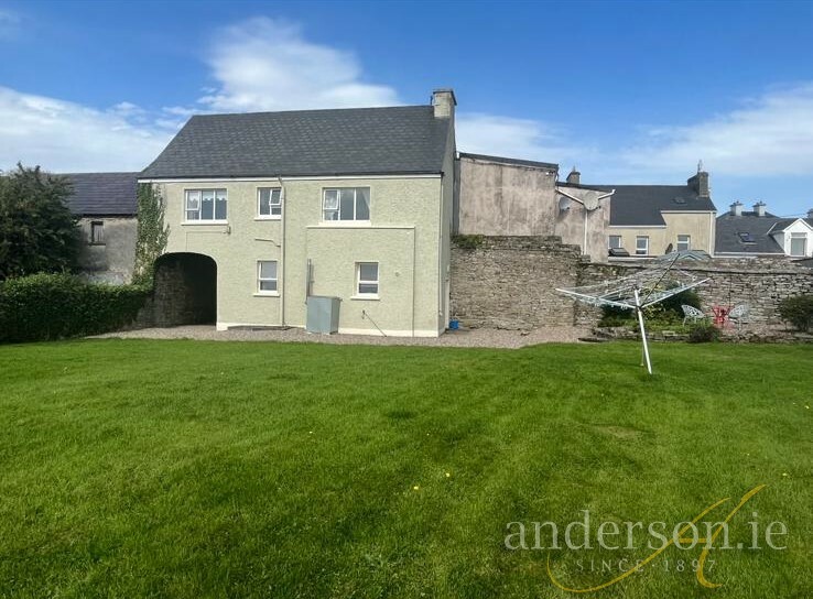 Snug, Dunkineely