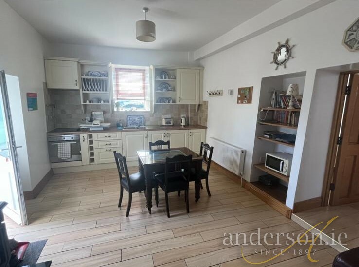 Snug, Dunkineely