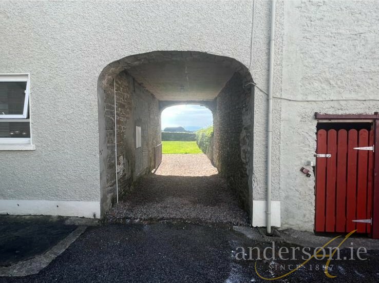 Snug, Dunkineely