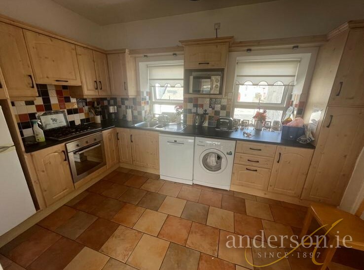 Snug, Dunkineely