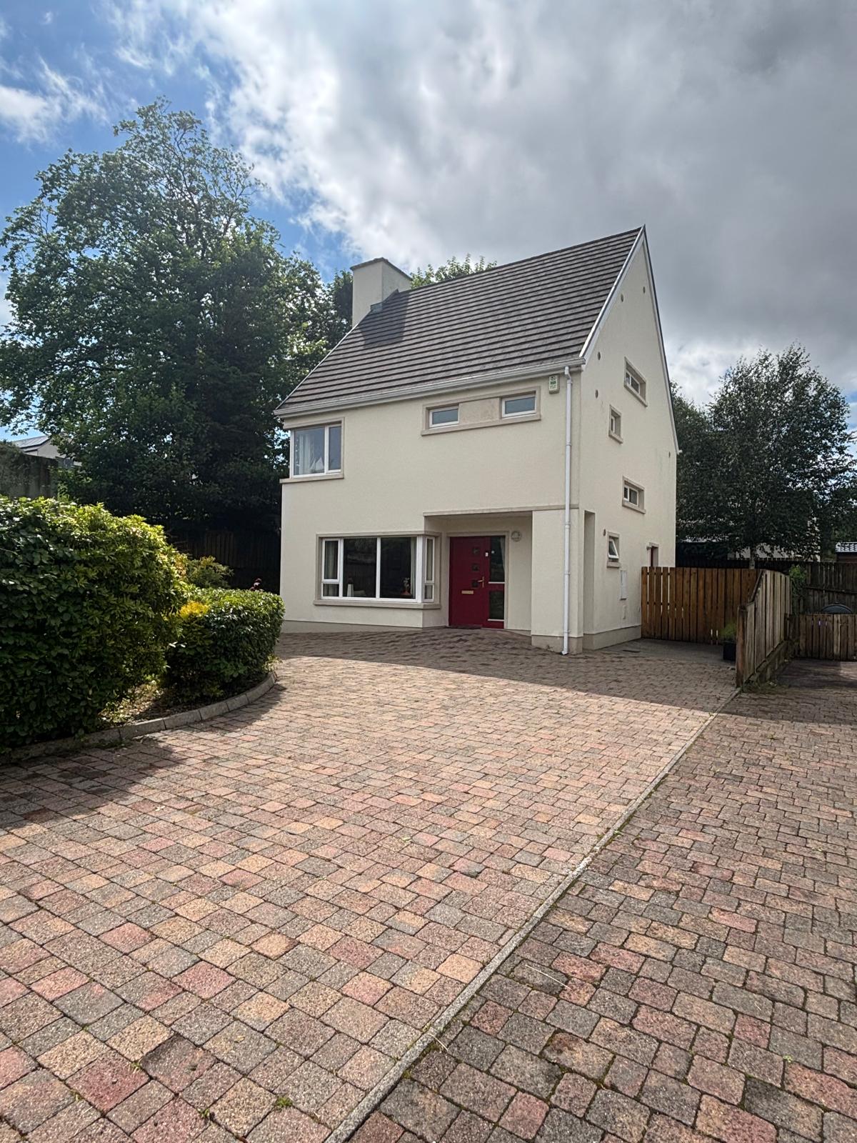 1a 1 Winward Drive, Donegal Town