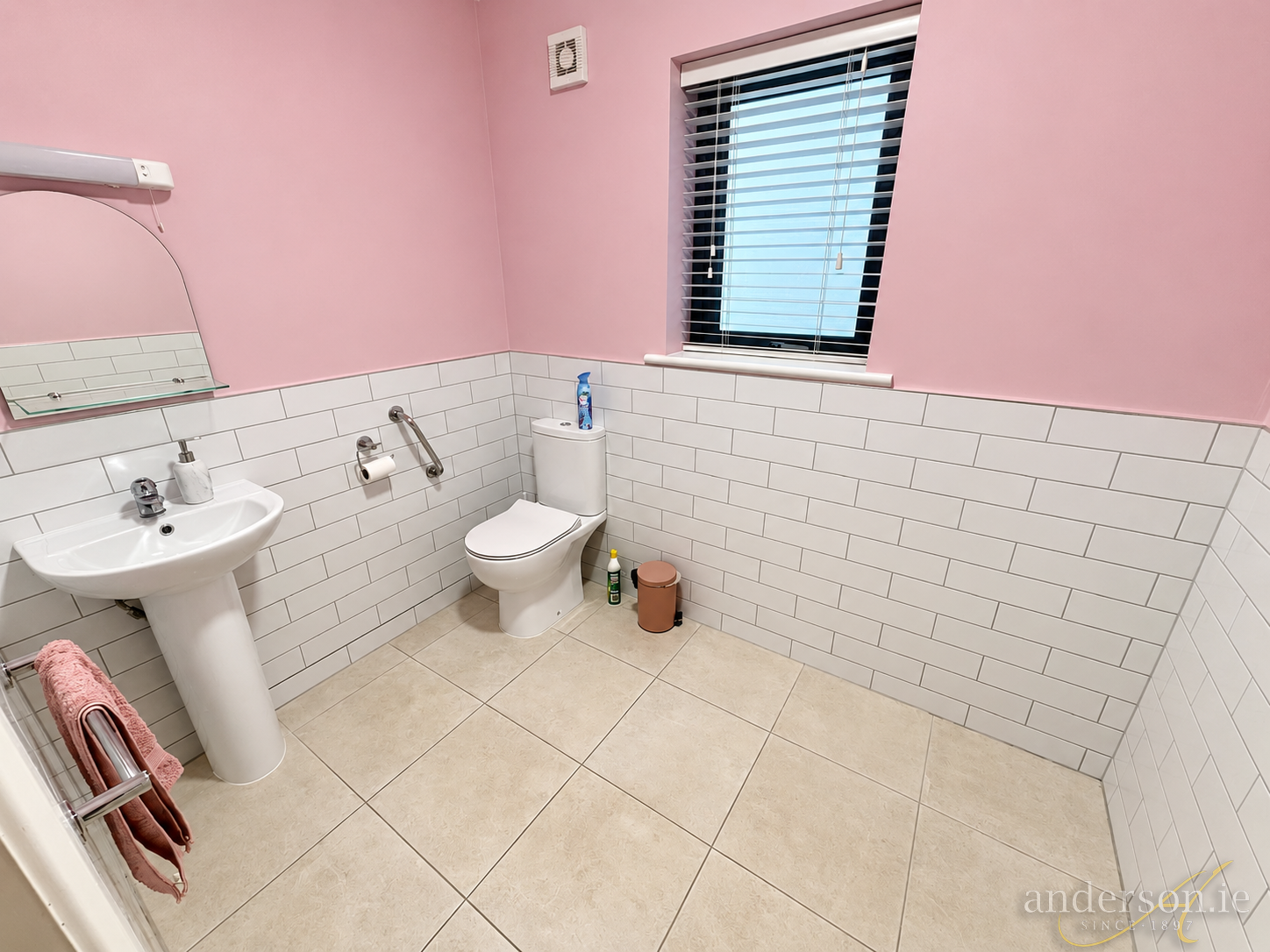 4 Westpoint Drive, Donegal Town
